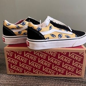 NWT-VANS SNEAKER